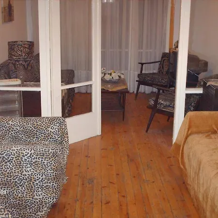 In The Heart Of The - Next To The Universities Апартаменты Салоники